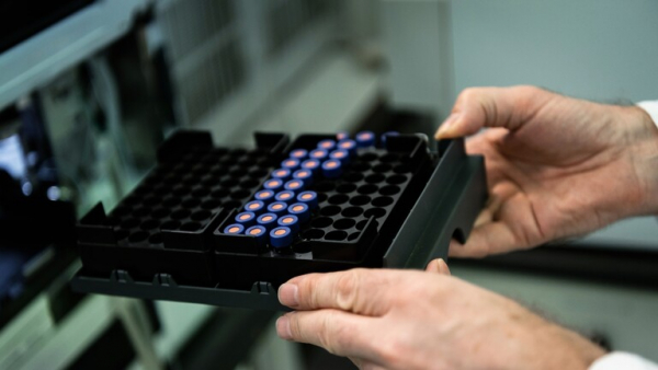 توريد لقاح "سبوتنيك V" الروسي إلى هنغاريا في ديسمبر