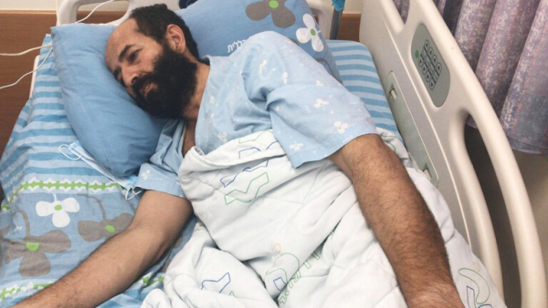 &laquo;الديمقراطية&raquo;: الأسير الأخرس انتصر بأمعائه وإرادته الفولاذية على إرادة إدارة السجون الإسرائيلية