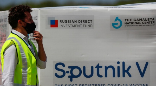 لقاح سبوتنيك "V" ضد كورونا يصل الضفة الغربية خلال يومين كمنحة روسية لفلسطين