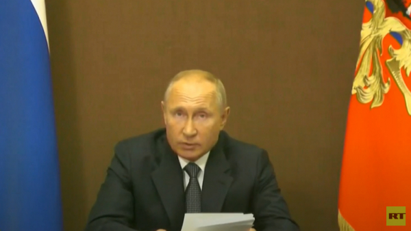 بوتين: مكافحة كورونا مستمرة والتحلي بالمسؤولية مطلوب لتفادي قيود أشد