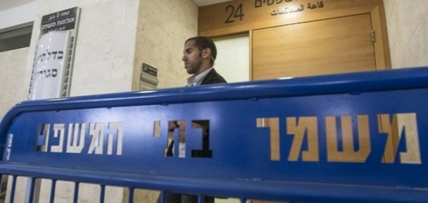 محكمتا الاحتلال في &quot;عوفر&quot; و&quot;سالم&quot; تمددان توقيف 41 أسيراً لفترات مختلفة