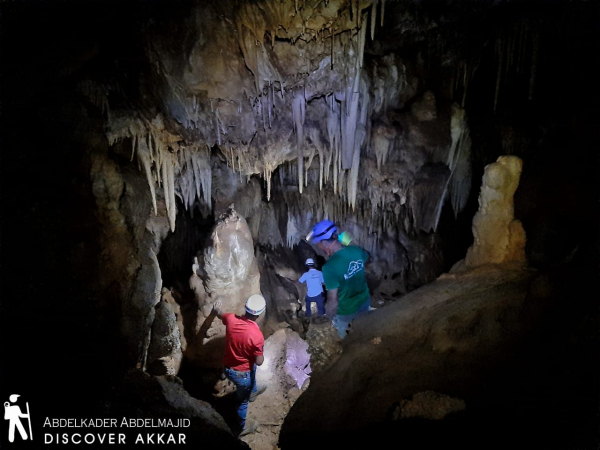 مجموعة "اكتشف عكار" تكشف عن مغارة طبيعية في جرد القيطع