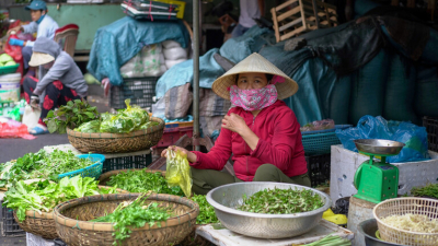 بعد 100 يوم.. كورونا يعود ويخلف أول وفاة