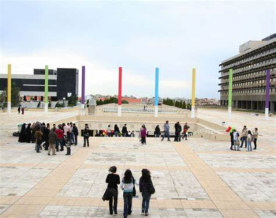 أساتذة الحراك في اللبنانية علقوا على مباراة الدخول إلى الطبية: ندعو النقابات إلى التحرك وأهالي الطلاب إلى التقدم بشكوى