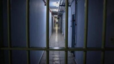هيئة الأسرى: الأسير ناهض الأقرع يواجه أوضاعا صحية قاسية في &quot;مستشفى الرملة&quot;