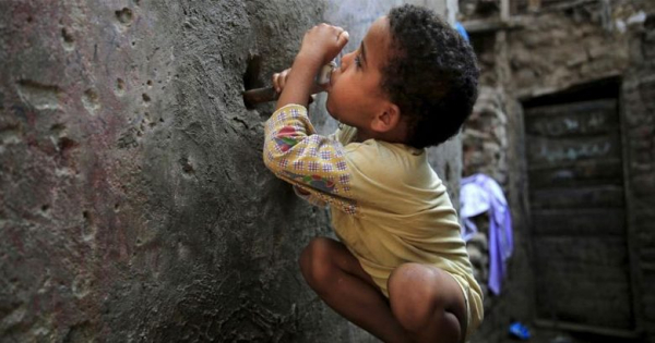 توقعات صادمة... العالم يضيف عشرات الملايين من "الفقراء الجدد" خلال أشهر