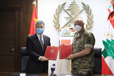 جيش التحرير الشعبي الصيني يقدم إلى الجيش اللبناني مساعدات طبية لمكافحة "الكورونا"