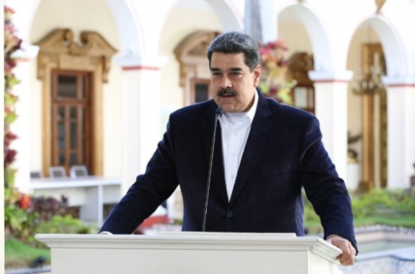 مادورو: كولومبيا تقف وراء استهداف أكبر مصفاة نفط فنزويلية