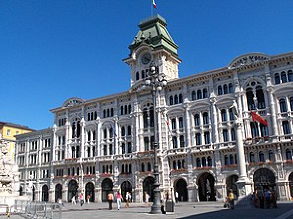 ندوة تضامنية مع لبنان في تريستي - إيطاليا