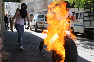 53 إصابة خلال مواجهات عنيفة مع الاحتلال في مخيم الأمعري