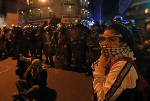 فضلو خوري خائف من طلابه: ممنوع الاقتراب من &laquo;الأميركية&raquo;!