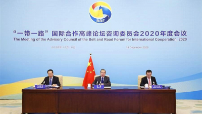 وزير الخارجية الصيني: النمو الاقتصادي الصيني يعزز البناء المشترك للحزام والطريق