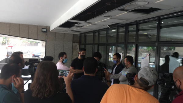 طلاب من اللبنانية أطلقوا حملة مقاطعة الامتحانات: لإنشاء منصة إلكترونية واعتماد خطة بديلة