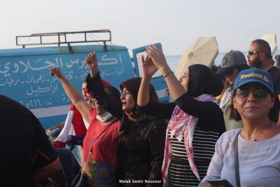 مسيرة لأمهات ناشطي صور احتجاجاً على الغلاء وارتفاع سعر صرف الدولار