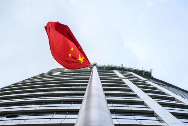 ردًا على غطرسة واشنطن.. بكين تغلق قنصلية أميركا في تشنغدو