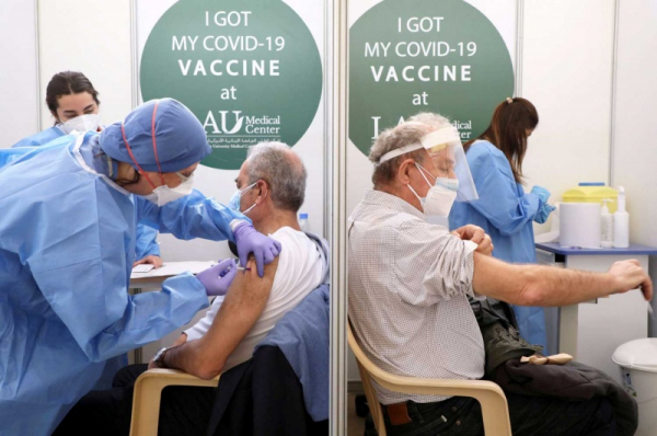 "الشيوعي": ضرورة البحث الجدي في شكاوى سوء توزيع اللقاحات على العاملين بالقطاع الصحي... والعمل لاستيراد كافة اللقاحات..