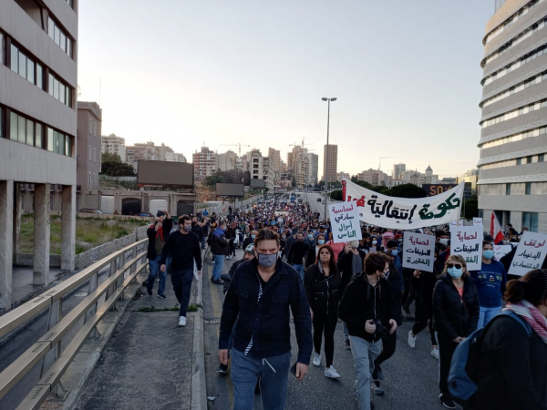 "انتفاضة 17 تشرين" تزهر في آذار لتؤكد استمرار معركة التغيير...