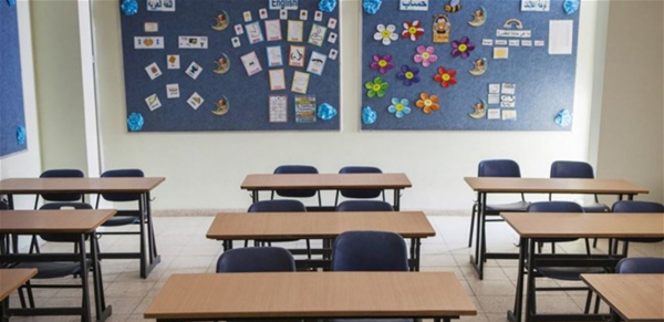 نقابيات ونقابيون بلا قيود استنكروا حملة الصرف التعسفي للمعلمين واقتطاع أجزاء من رواتبهم