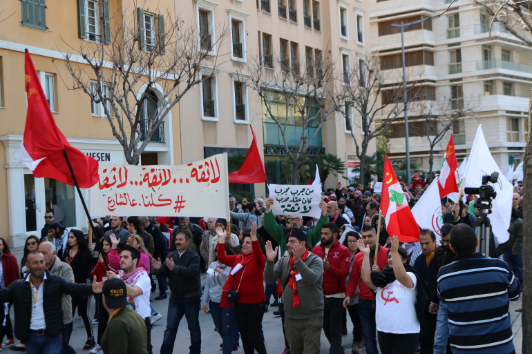 بدايات الانهيار وموجبات التغيير السياسي