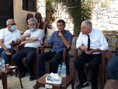 وفد قيادي من "الشيوعي" يعزي بالراحل محمد كايد البندر