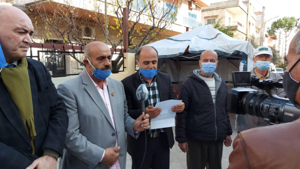 "الشيوعي" يشارك الحراك الشبابي الفلسطيني بالاعتصام أمام مكتب الأونروا في تعلبايا