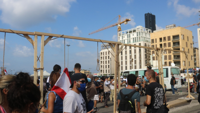 يقتلوننا ثمّ يمشون في جنازاتنا