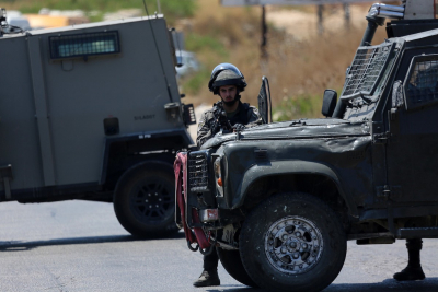 الاحتلال ينفذ حملة اعتقالات في مدينة نابلس