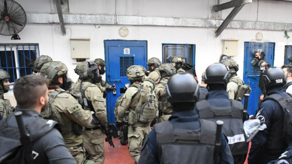 4 أسرى يواصلون إضرابهم المفتوح عن الطعام رفضًا للاعتقال الاداري