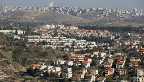 نتنياهو يتجه إلى شرعنة واسعة لبؤر استيطانية جديدة