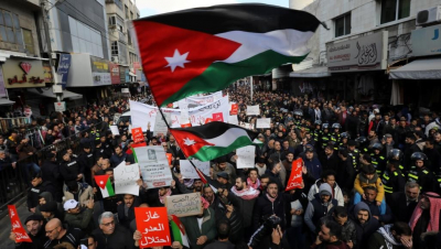 الحملة الأردنية لإسقاط اتفاقية الغاز مع الكيان: الظروف الحالية تتيح للحكومة إلغاء الاتفاقية