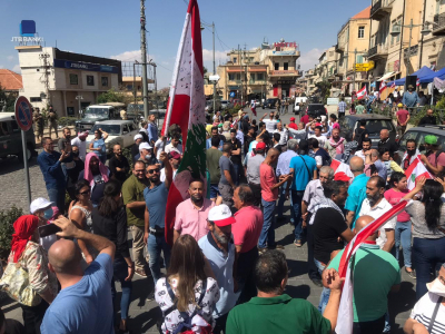 وقفة احتجاجيّة على الفساد والوضع المعيشي في بعلبك (فيديو)