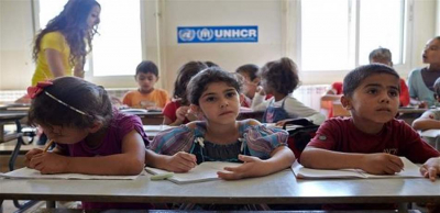 &laquo;التربية&raquo; تستعطف المانحين... ومعلمو النازحين لا يقبضون